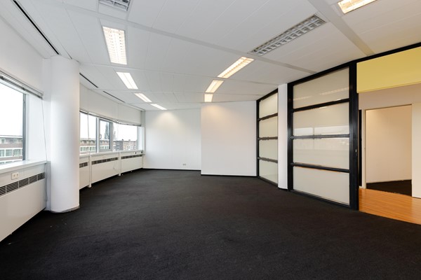Medium property photo - Marconiplein 17, 3025 AV Rotterdam